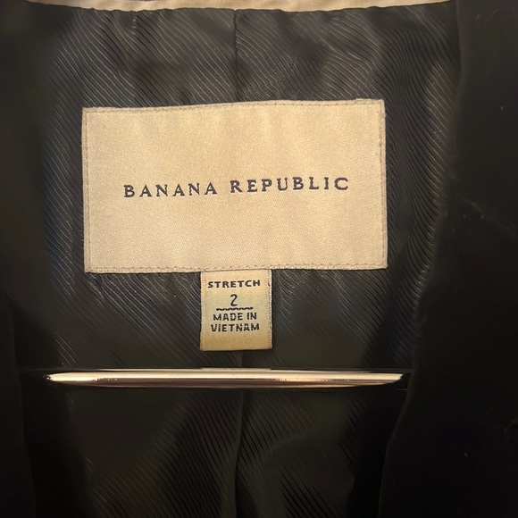 Banana Republic Velvet Blazer. BLACK - Picture 2 of 3